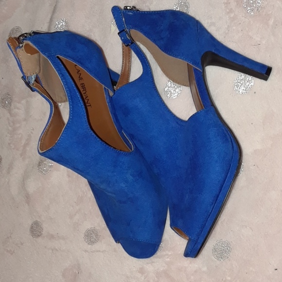 Soft Blue Heels - Picture 2 of 8